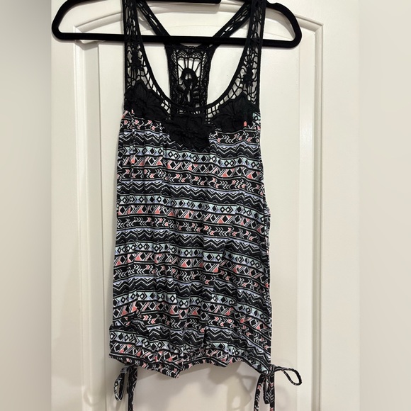 Patterned Black and Pink Women's Top - Picture 2 of 4